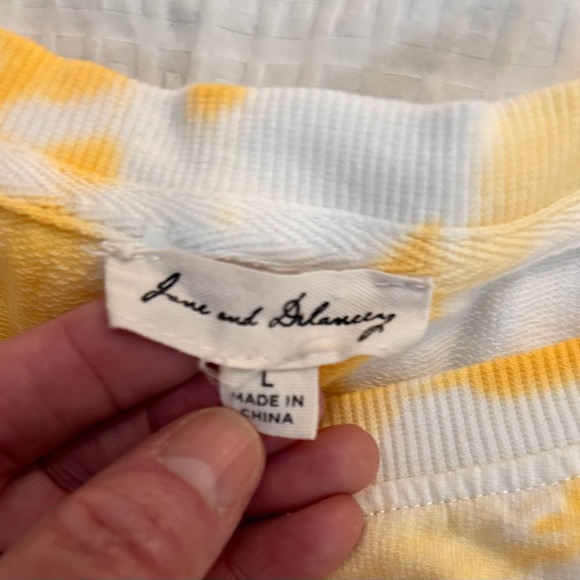 Jane & Delancey Yellow White Tie dye long sleeve t-shirt women’s sz L oversized - Picture 2 of 4